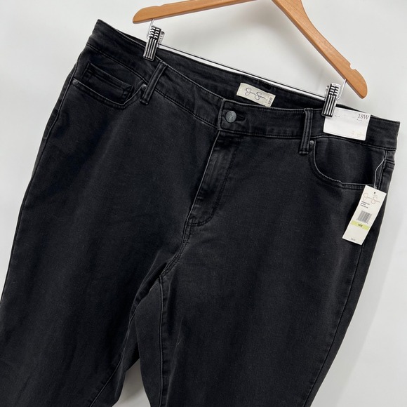 Jessica Simpson Plus Size 18W Black Wash High Rise Skinny Jeans NWT - Picture 1 of 6